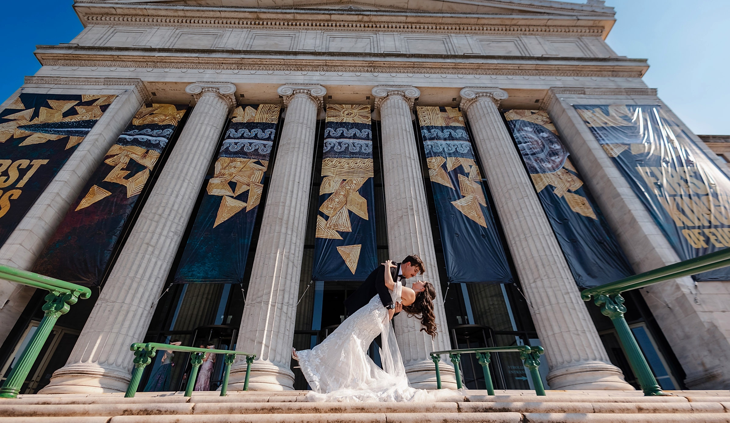 The Field Museum Chicago Wedding Photography/ Chelsea & Bryce